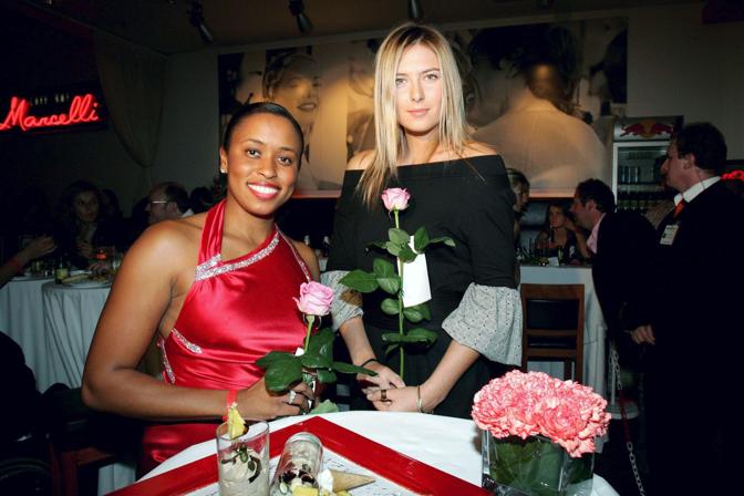 Maria Sharapova e l'americana Chanda Rubin. Epa